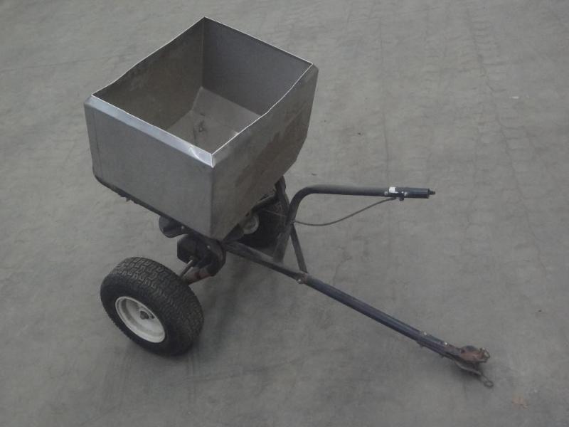 lot 18 image: Spyker Stainless Steel Towable Spre...