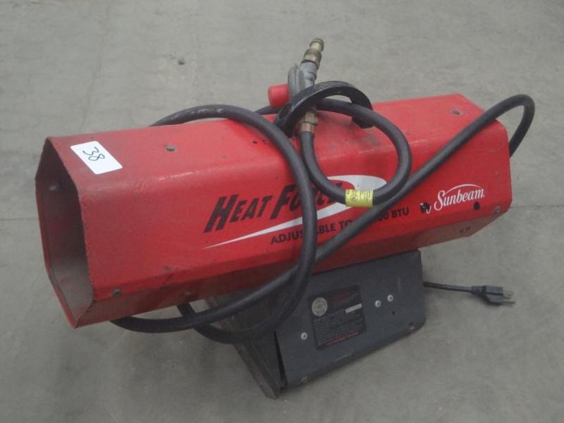 lot 38 image: Heat Force 85000 BTU LP Heater, Hos...