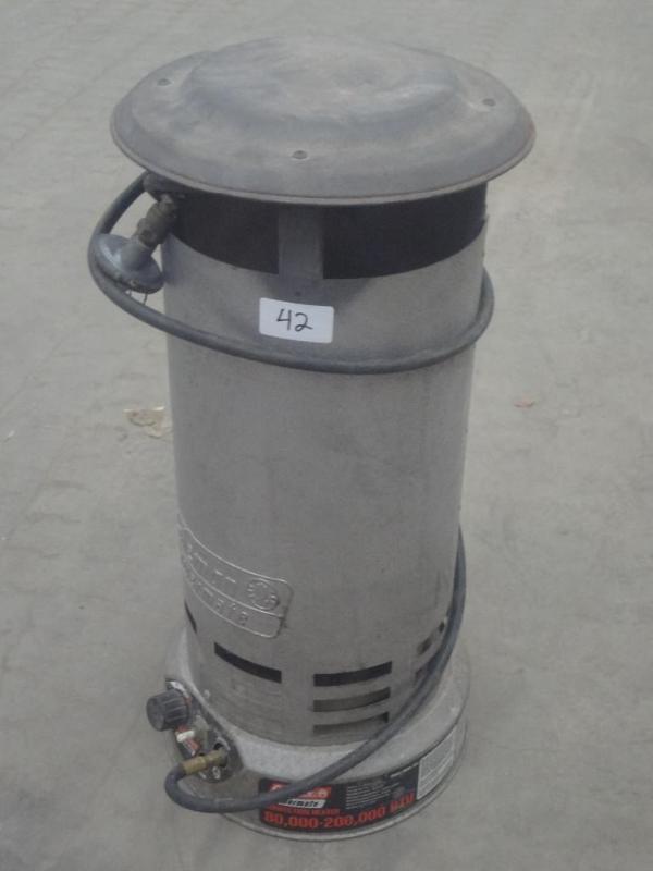 lot 42 image: Coleman 80-200000 BTU LP Heater, Ho...