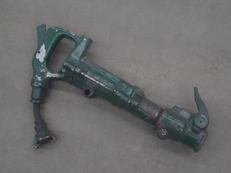 lot 58 image: Heavy Duty Hydraulic Jack Hammer...