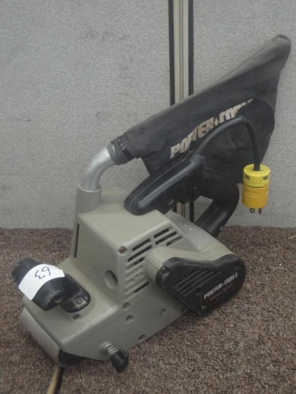 lot 63 image: Porter Cable 362 Belt Sander With C...
