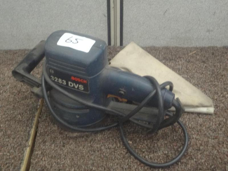 lot 65 image: Bosch 3283-DVS 5" Orbital Sand...