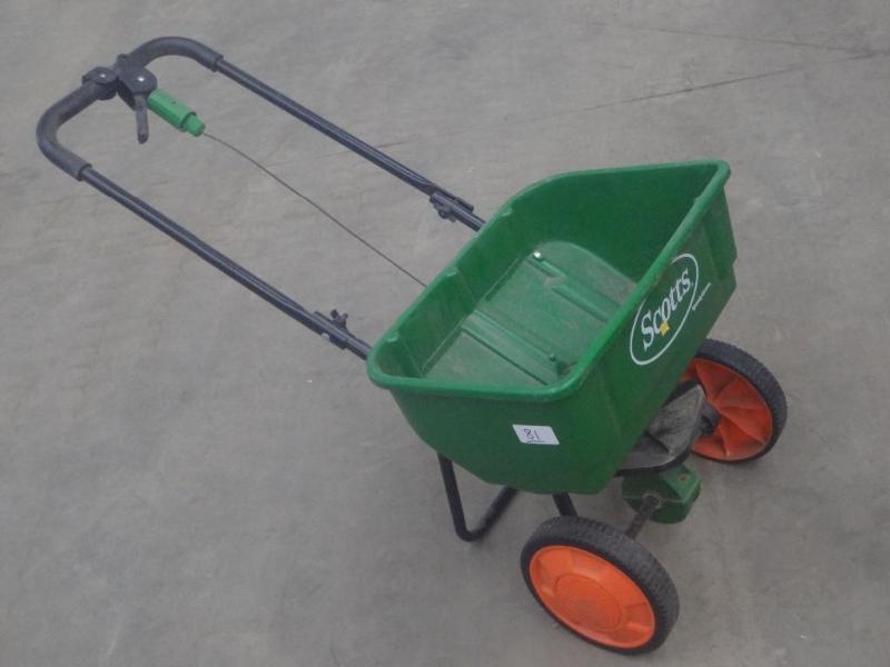 lot 81 image: Scotts Fertilizer Spreader...