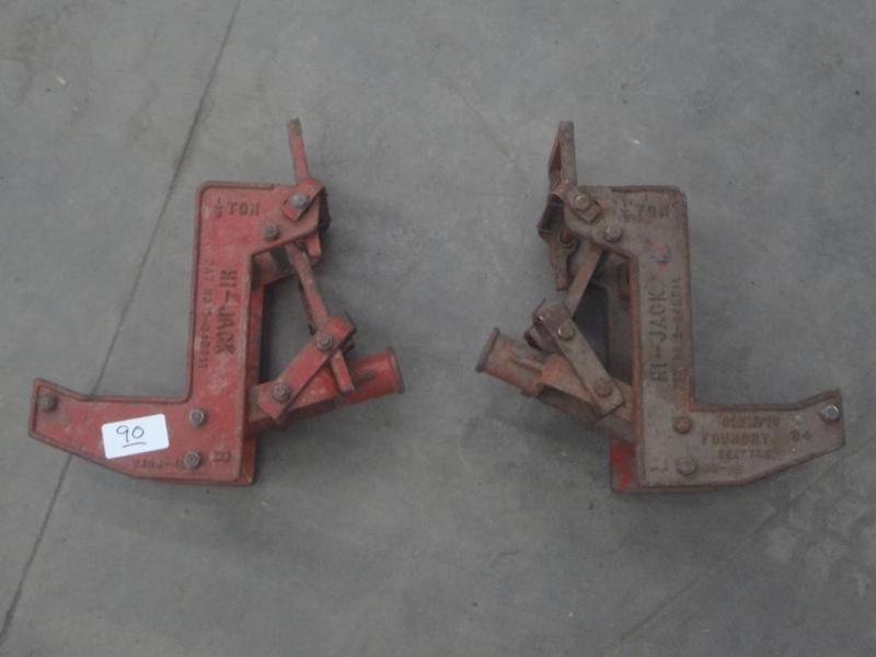 lot 90 image: (2) Hi-Jack 12-Ton Jacks...