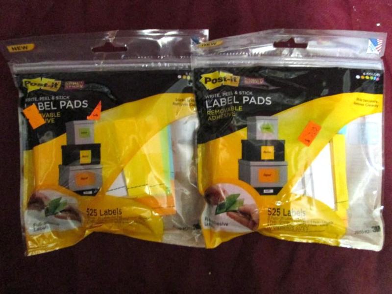 Lot of 2 Post-it label pads. Each p...