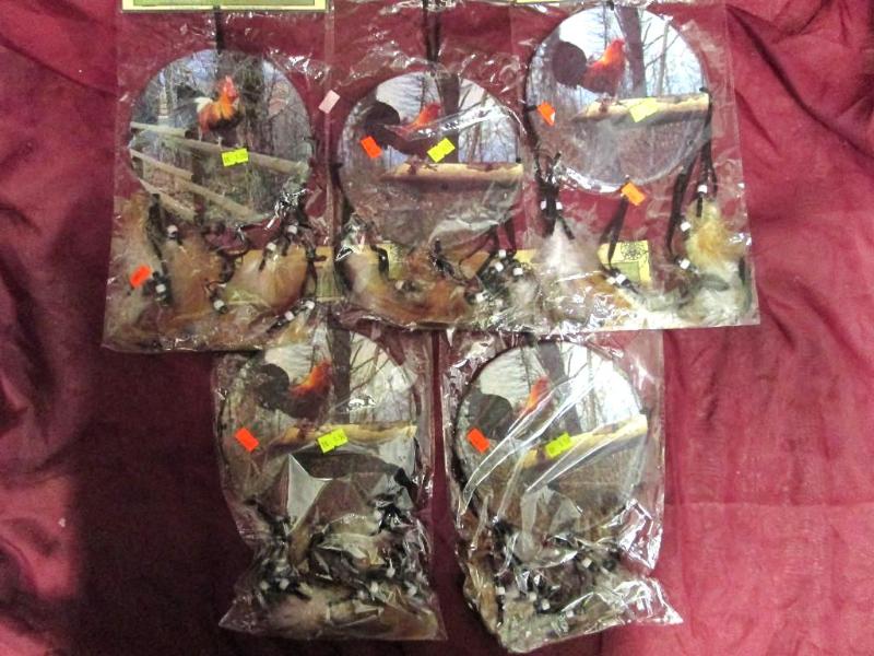 Lot of 5 dream catchers featuring r...