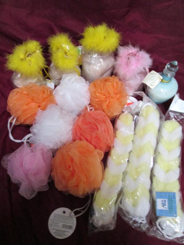Lot of bath salts and loufa assortm...