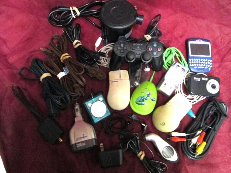 Miscellaneous cords, cables, and sm...