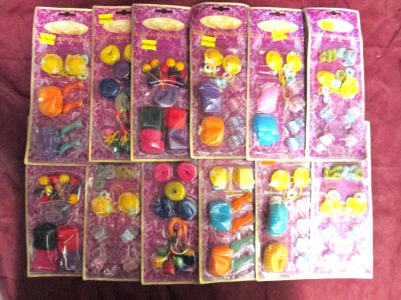 Lot of childrens hair accessories i...