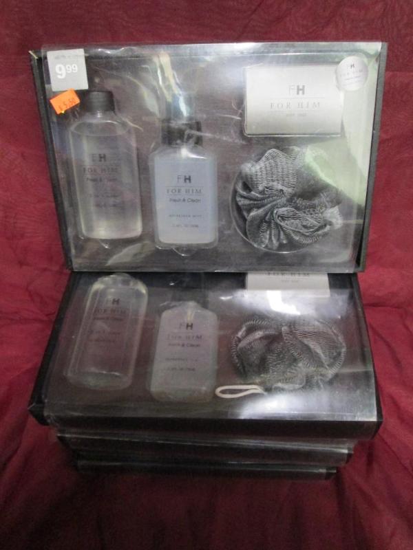 Lot of 6 mens personal care sets. ...