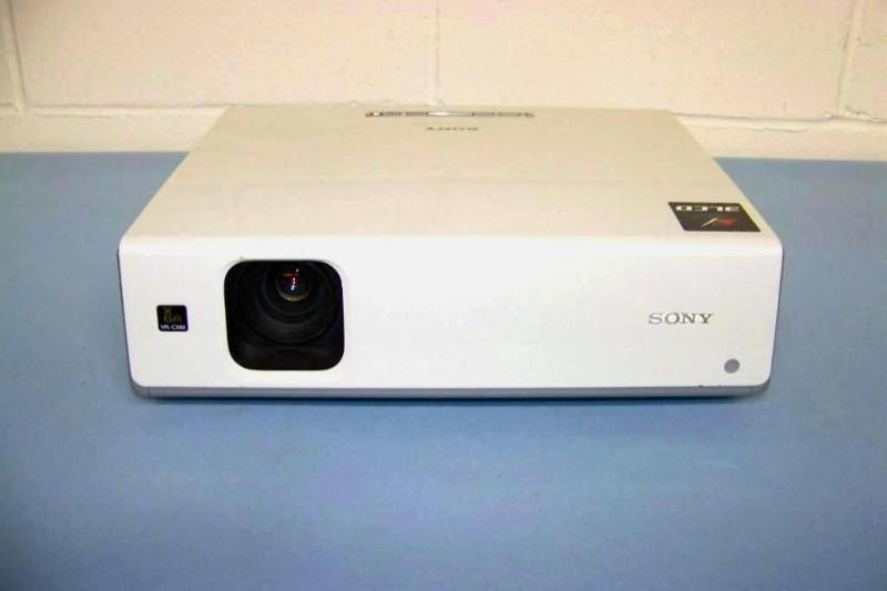 Sony, 3 LCD, Digital Multimedia  D...