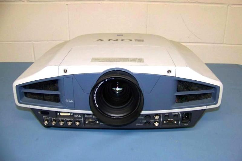 Sony, SuperBright, 1.3&quot, 3 LCD...
