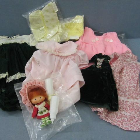 Strawberry Shortcake doll, clothes ...