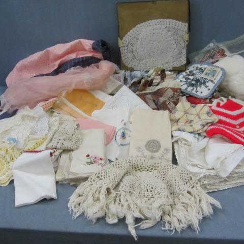 Linens with napkins, crocheted doil...