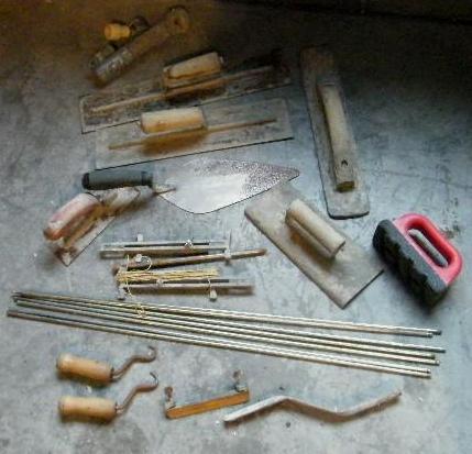 lot 156 image: Large Lot of Concrete Finishing Too...