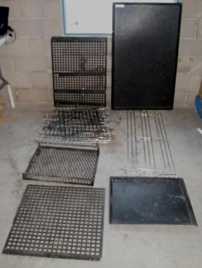 lot 181 image: Lot of Miscellaneous Items (5) Tray...