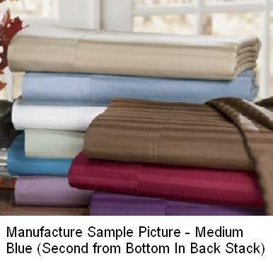 lot 19 image: 400-Thread Count Egyptian Cotton Da...