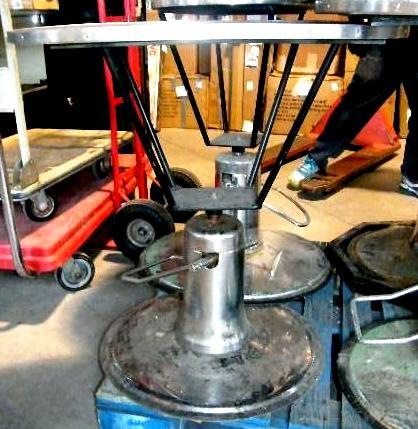 lot 192 image: Dog Grooming Table Hydraulic Swivel...