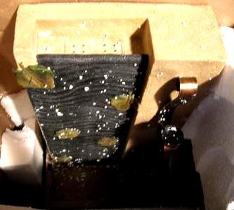 lot 69 image: Leaf Water Fountain with Candle Hol...