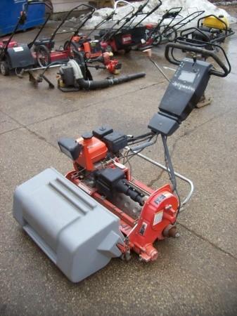 lot 11 image: Jacobsen Textron Walk Behind Greens...