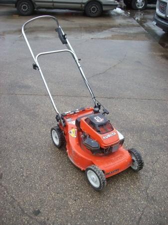 lot 25 image: Kubota Walk Behind Commercial Lawnm...