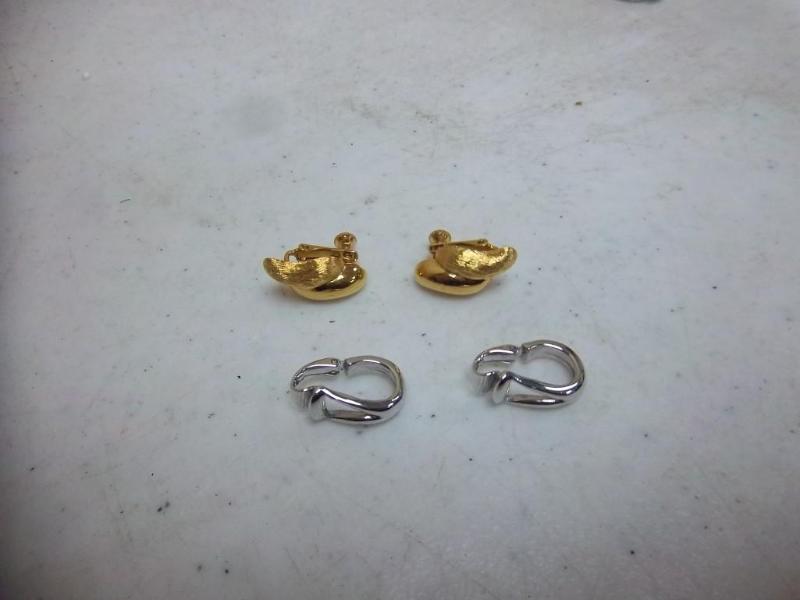 lot 105 image: Pair Of Clip On Earrings - Napier -...
