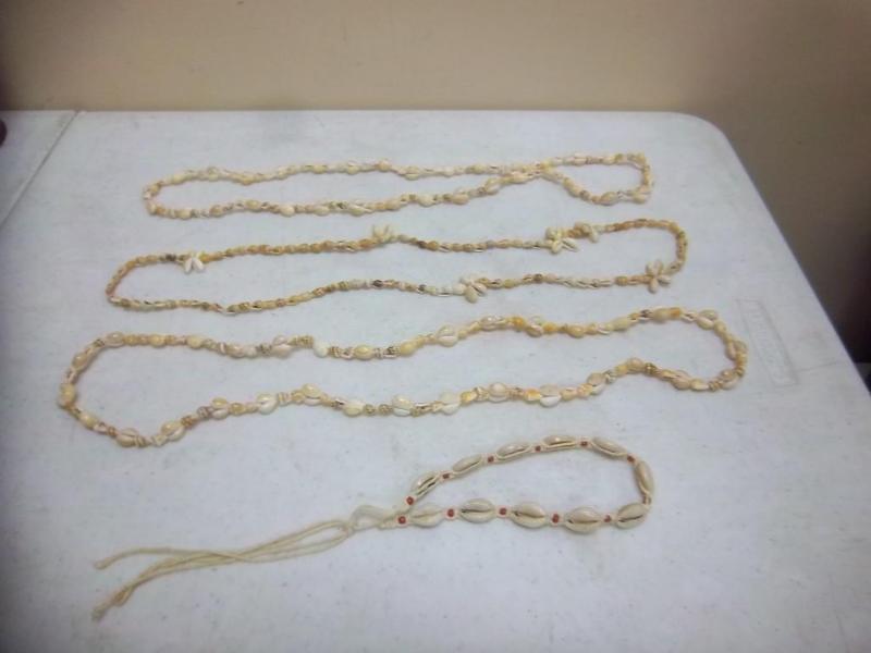 lot 114 image: Lot Sea Shell Necklaces...