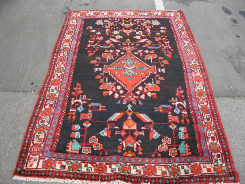 lot 15 image: Very Very Nice Hand Knotted Rug 100...