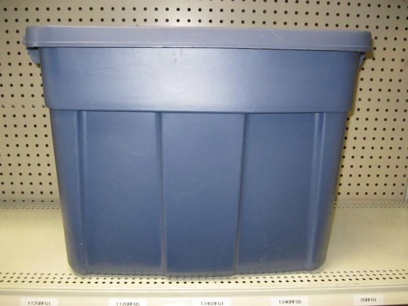 lot 159 image: Heavy Duty 18 Gallon Rubbermaid Tot...