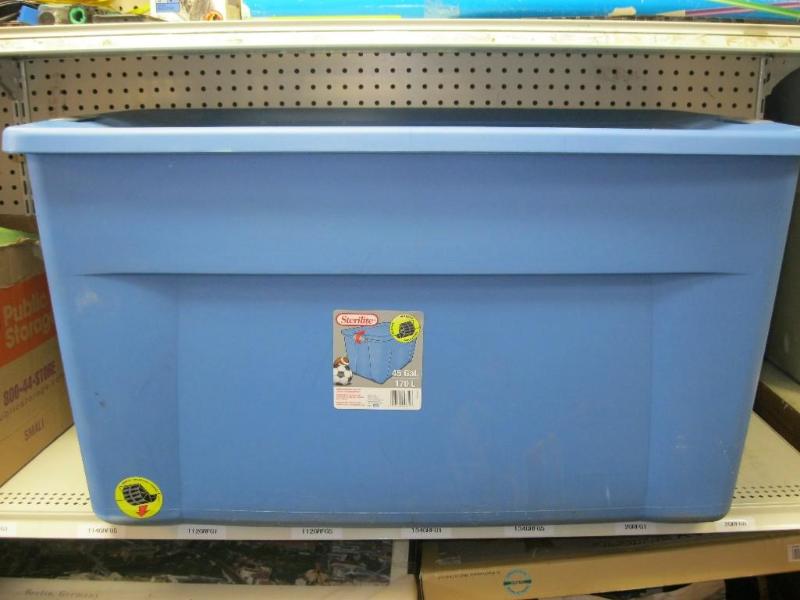 lot 162 image: 45 Gallon Storage Bin With Wheels...