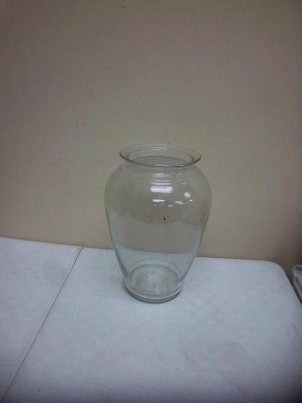 lot 190 image: Large Glass Vase...