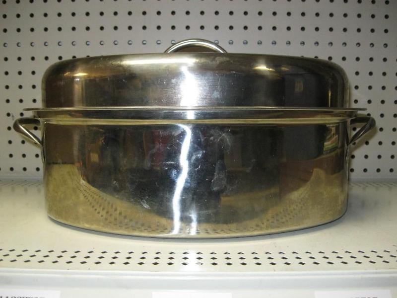 lot 224 image: Large Roasting Pan With Lid...