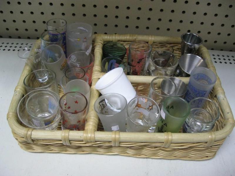 lot 243 image: Lot Of Shot Glasses With Basket...