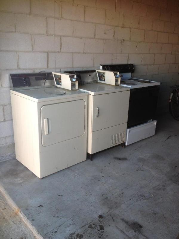 lot 249 image: Washer & Dryer, And Stove - UNT...