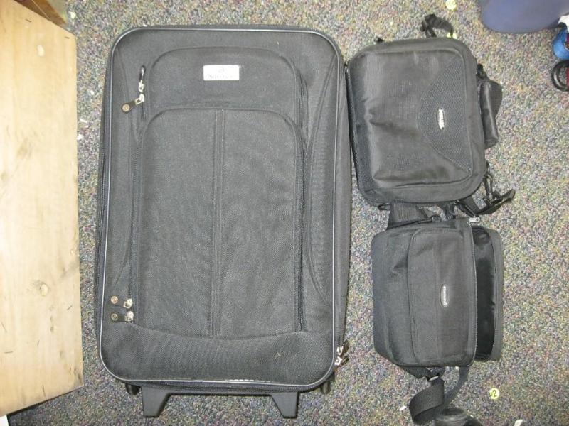 lot 39 image: Lot Of Suit Case And Bags...