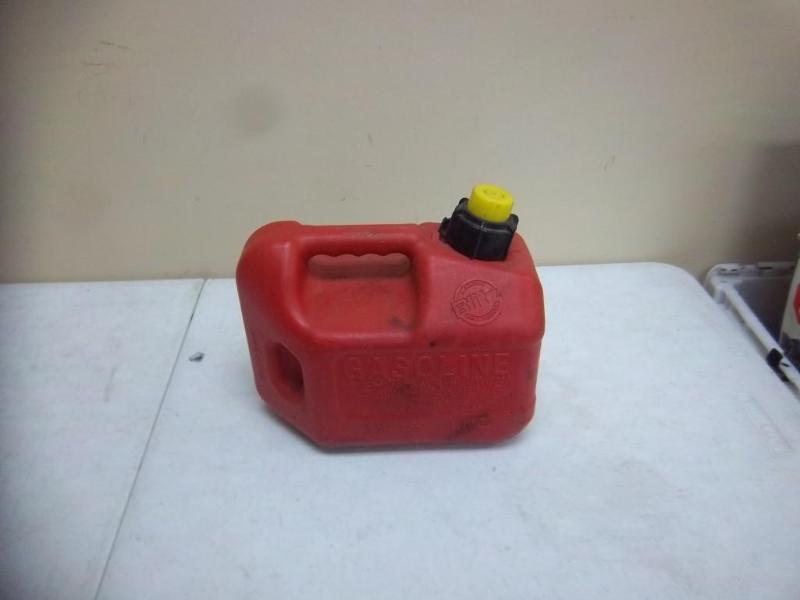 lot 65 image: 1 Gallon Gas can...
