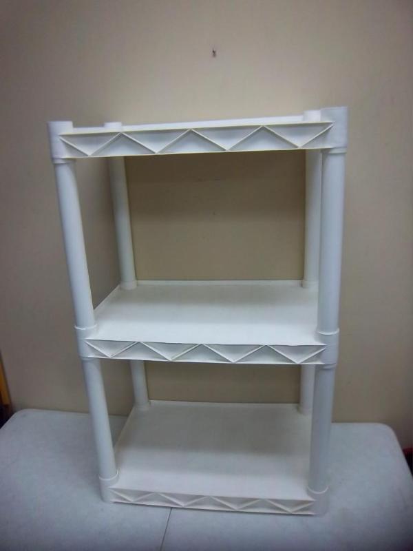 lot 7 image: Plastic Storage Shelf, small Crack...