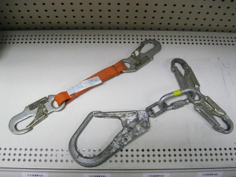 lot 72 image: Lot Of Harness Clips...