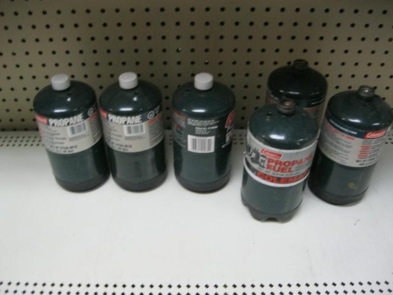 lot 73 image: Lot Of Small Propane Tanks - Some E...
