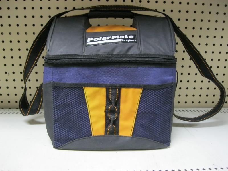 lot 96 image: Small Polar Mate Cooler...