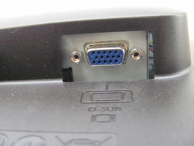 Benq FP75G 17&quot LCD monitor. Th...
