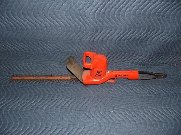 lot 11 image: Black & Decker Electric Hedge T...