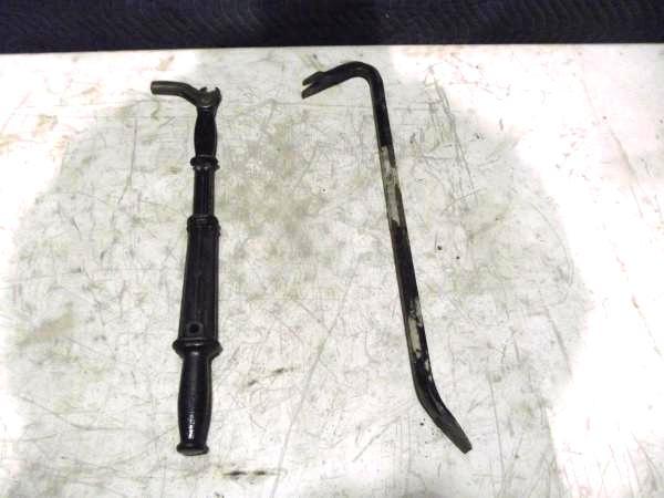 lot 39 image: Miscellaneous Tools   (1) C...