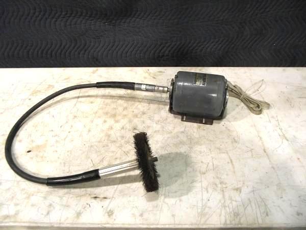 lot 85 image: Portable Wheel   Electric m...
