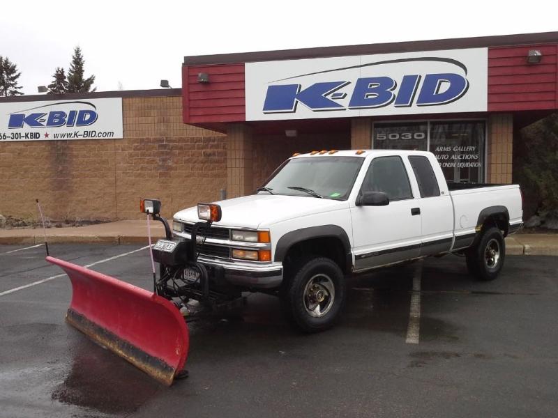 1997 Chevrolet K2500 with Plow