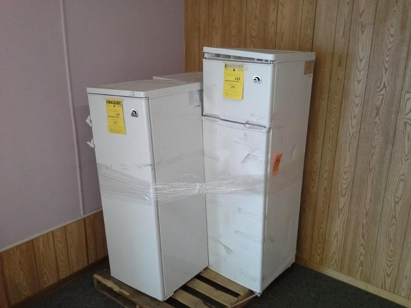 3 Igloo Refrigerators