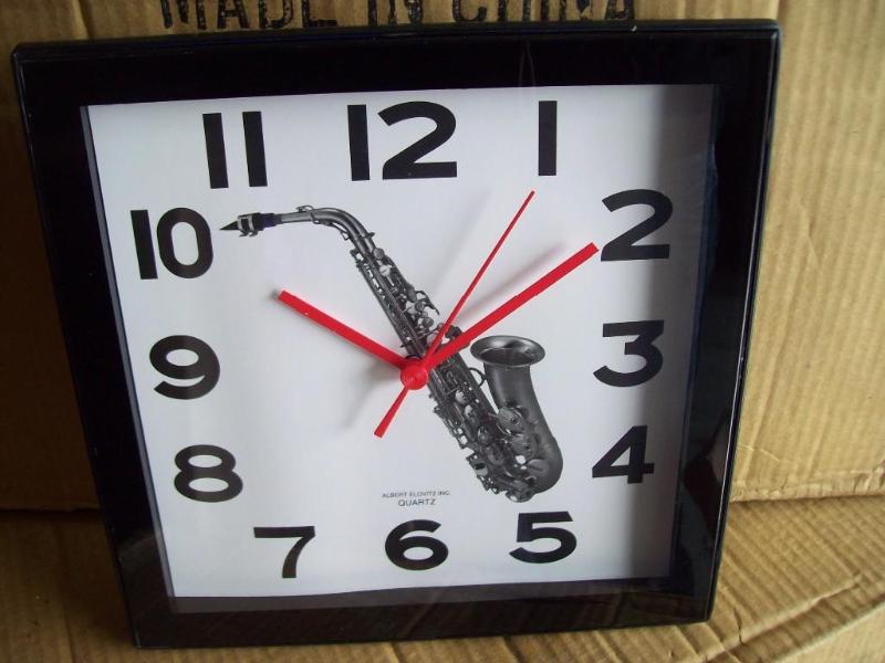 Clock -Brand new -Box o...