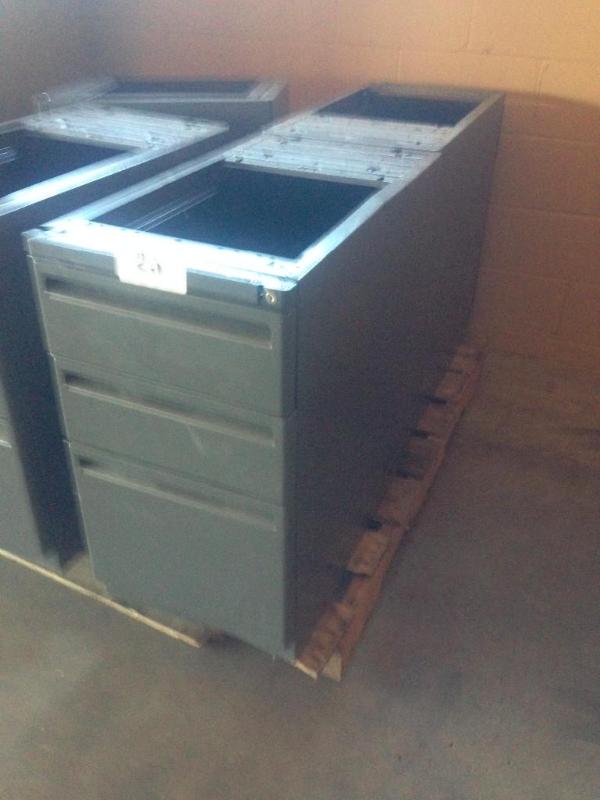 lot of 2 3-drawer metal cabinets....