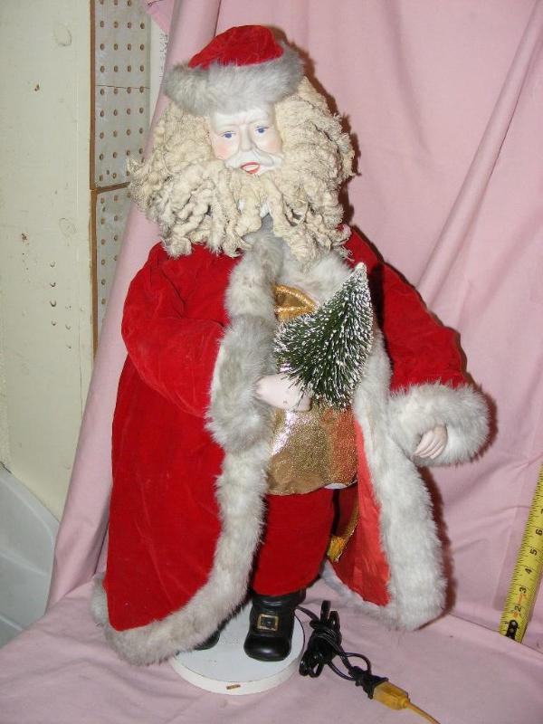 lot 132 image: Animated Santa, does not work&nbsp...