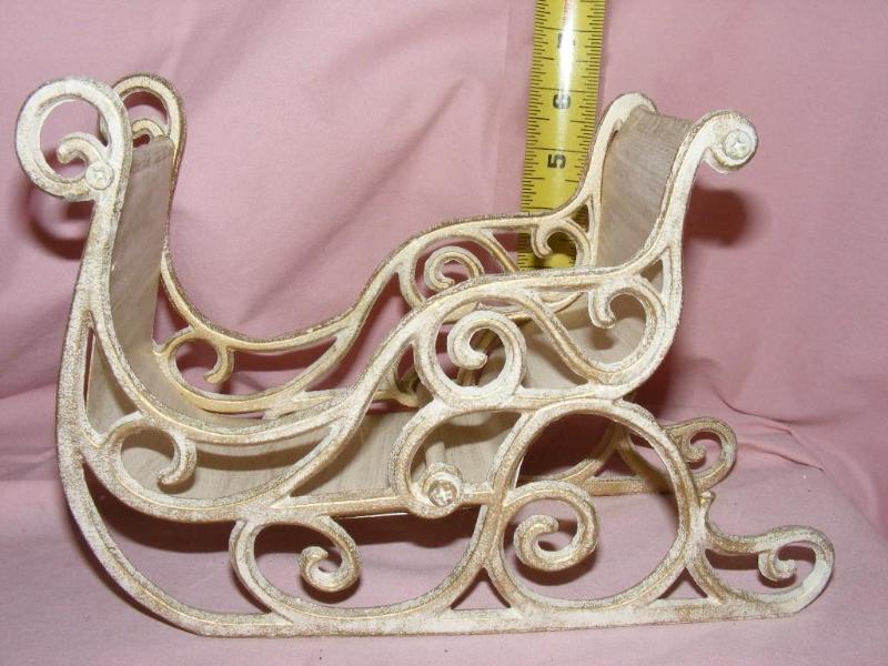 lot 152 image: Cast Iron Sleigh...
